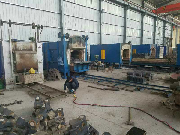 破碎机锤头热处理设备